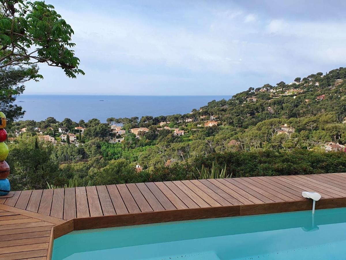 Villa Pretty House With Sea View On The Hy Res